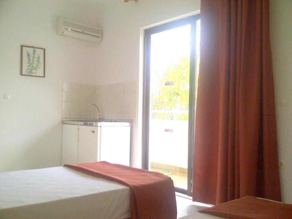 Thalassa Studios Faliraki Room photo